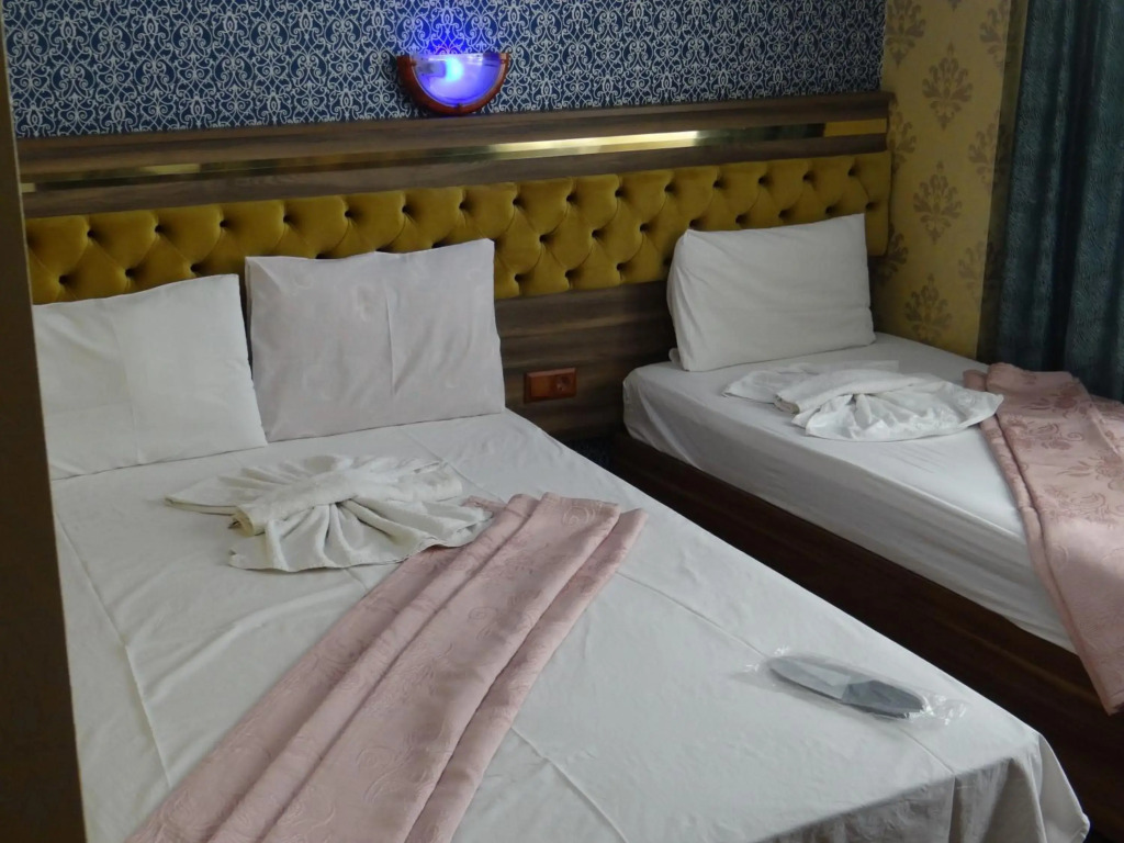Meta Hotel