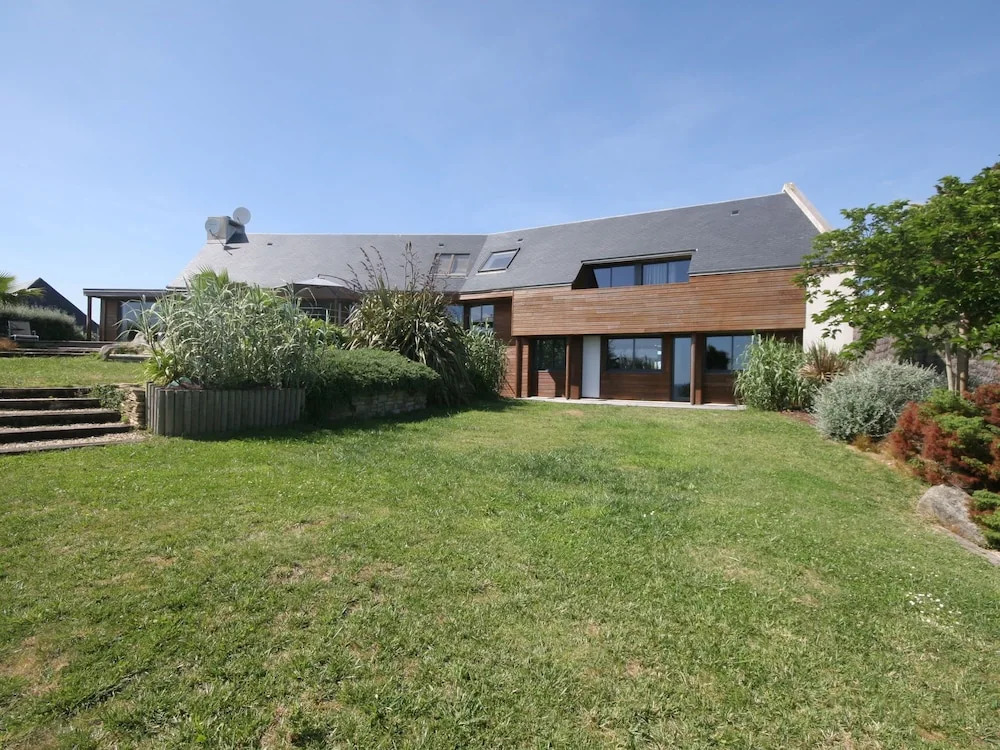 Holiday Home in Kersiny with Sea Views