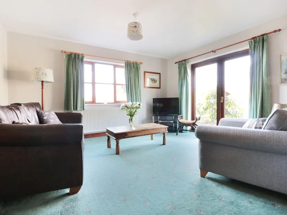 Little Wedderburn House