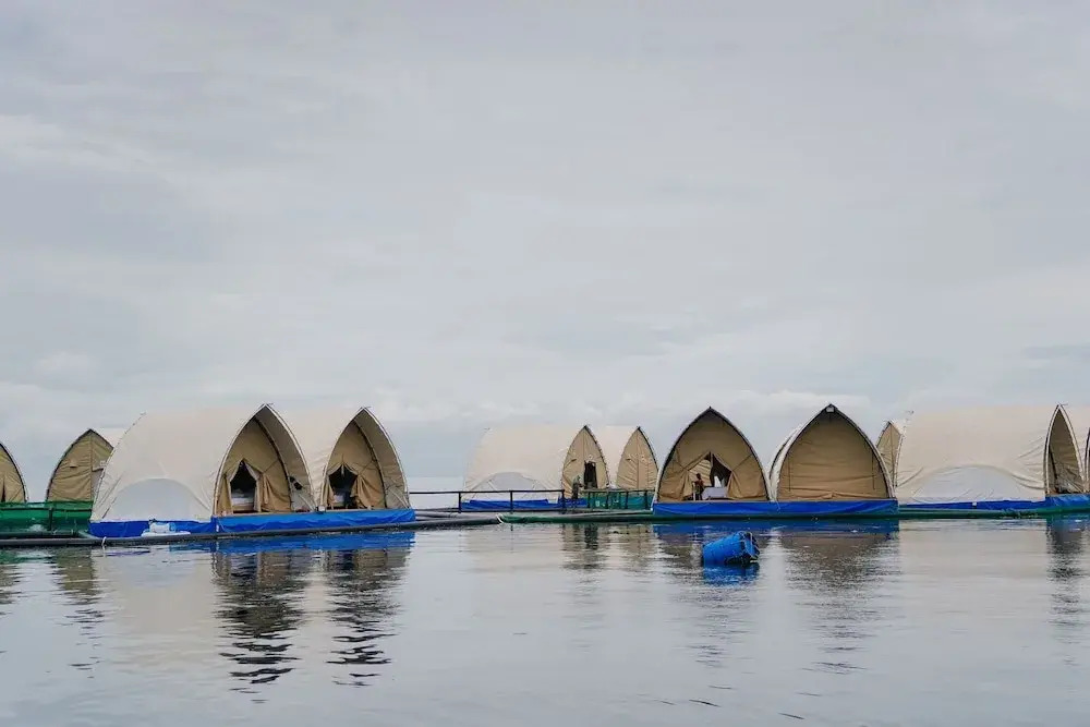 Floating Home in Reef Resort Unit 13