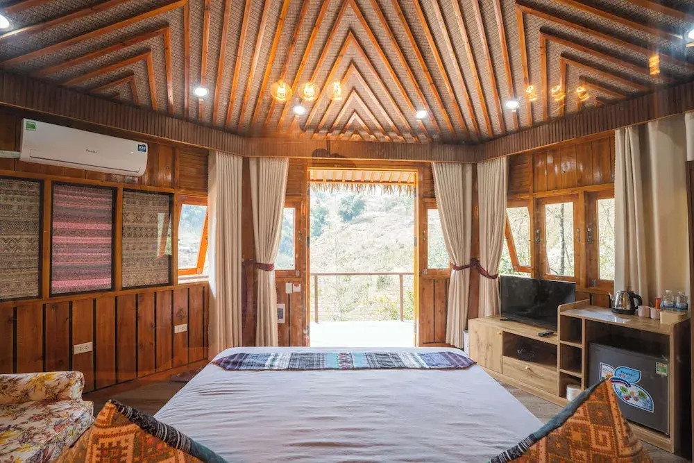 Sinai Bungalow & Hotel SaPa