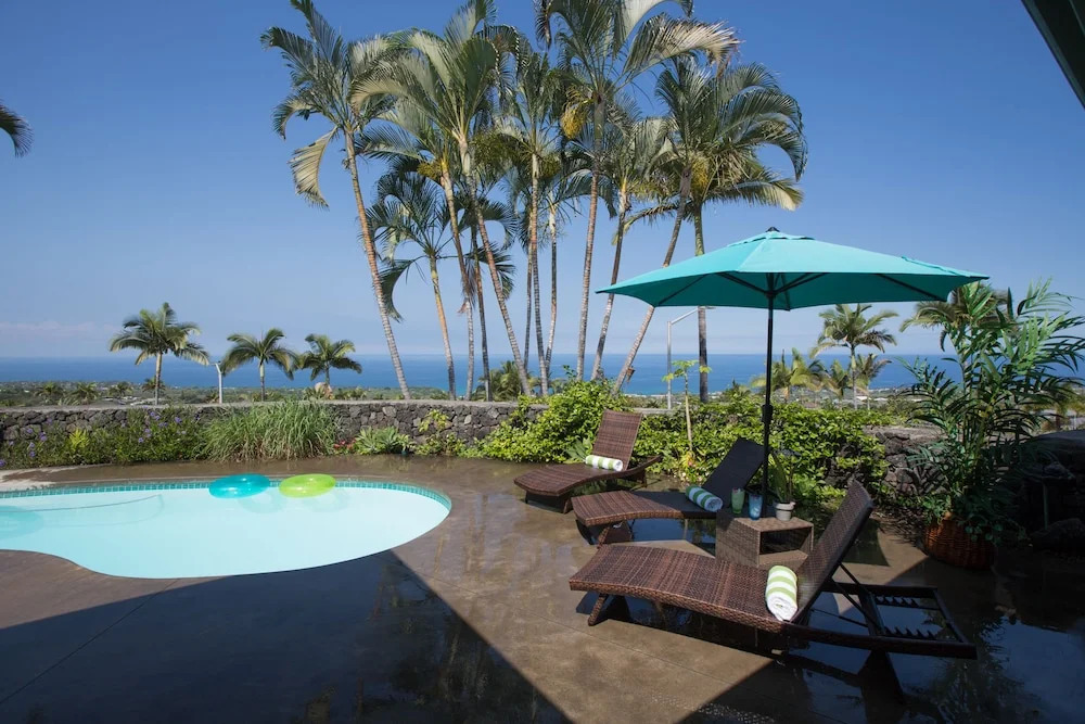 7 C's Kona (big Island) 3 Bedroom Home
