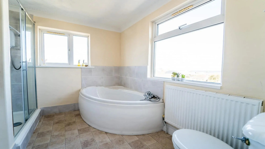 Stunning Sea View Penthouse 2 Bedroom 2 Bathroom
