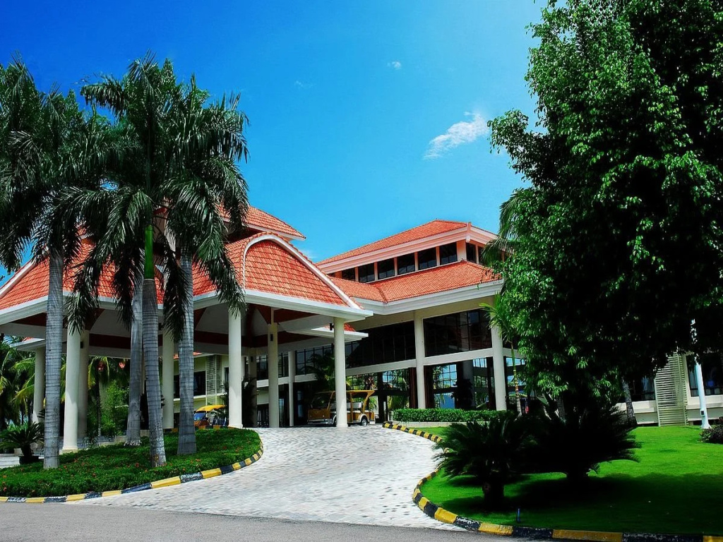Zhujiang Nantian Resort
