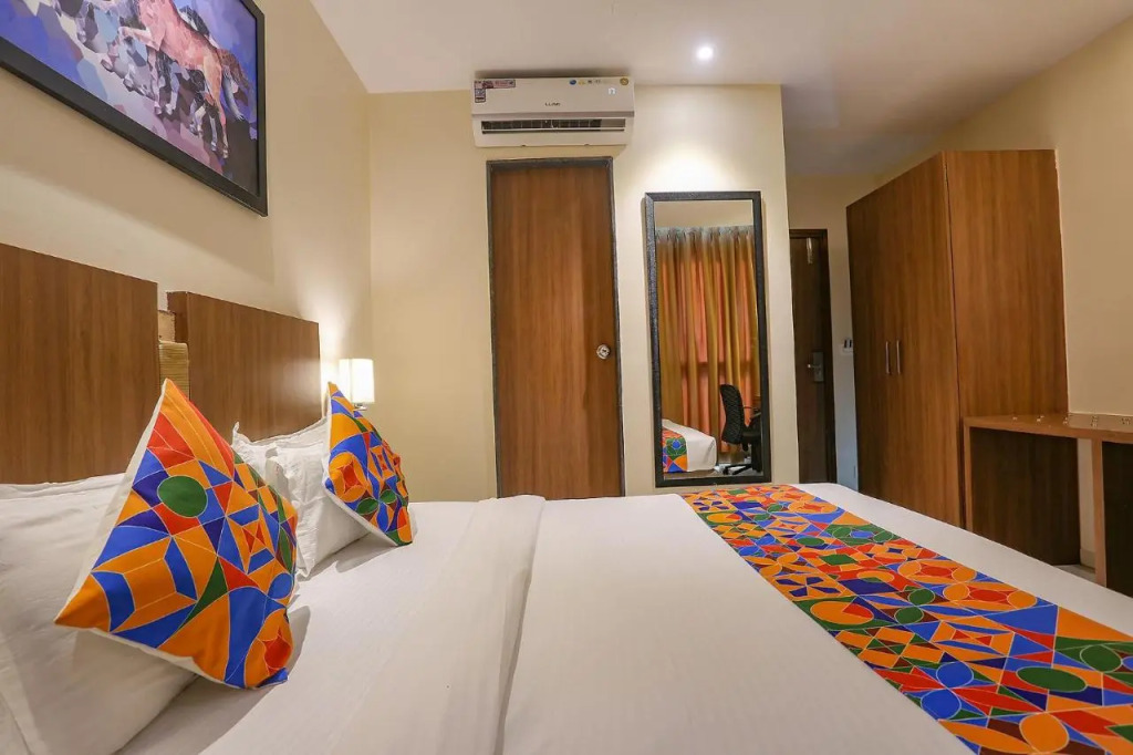 FabHotel Royal International - Nr Mumbai International Airport
