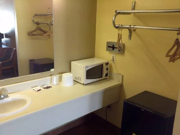 Classic Inn Motel