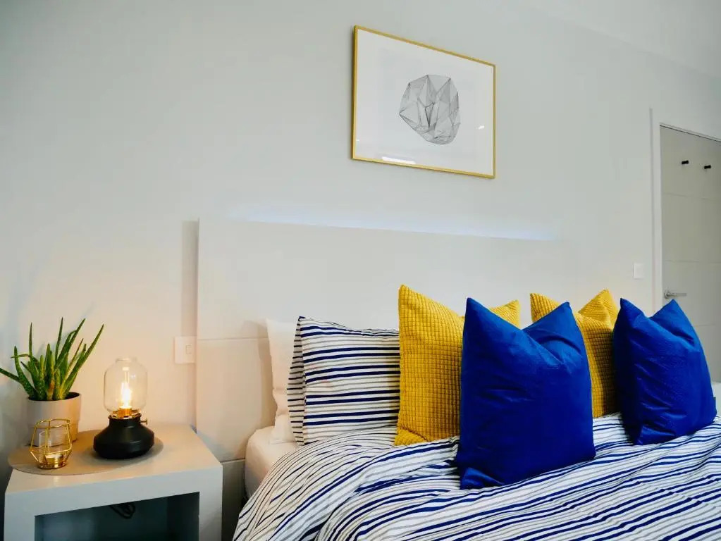 Beautiful AlumPointe Apartment - 400m to the beach