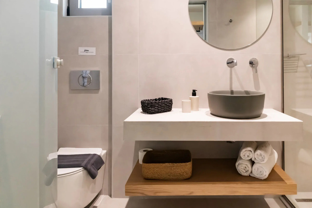 Batis Aero Beachfront Wellbeing Hotel