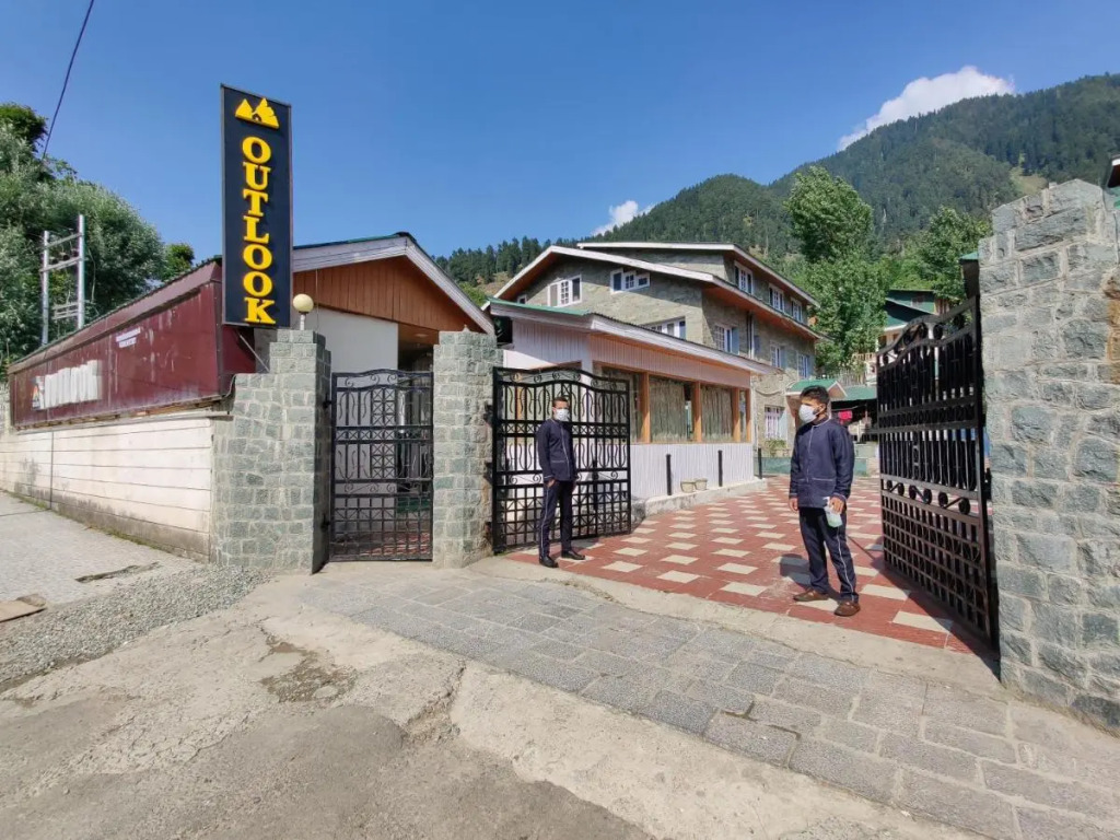 Hotel Outlook - Pahalgam