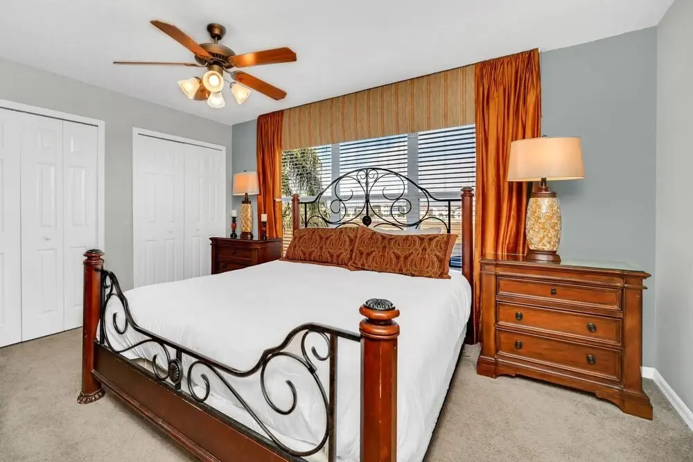 Spacious 6BR Home With Pool Hot Tub Theater and Netflix - Near Disney