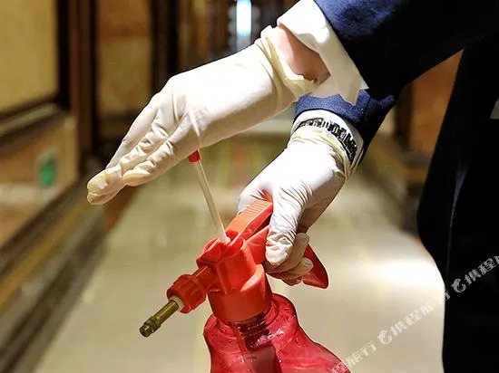 Huayang Holiday Hotel