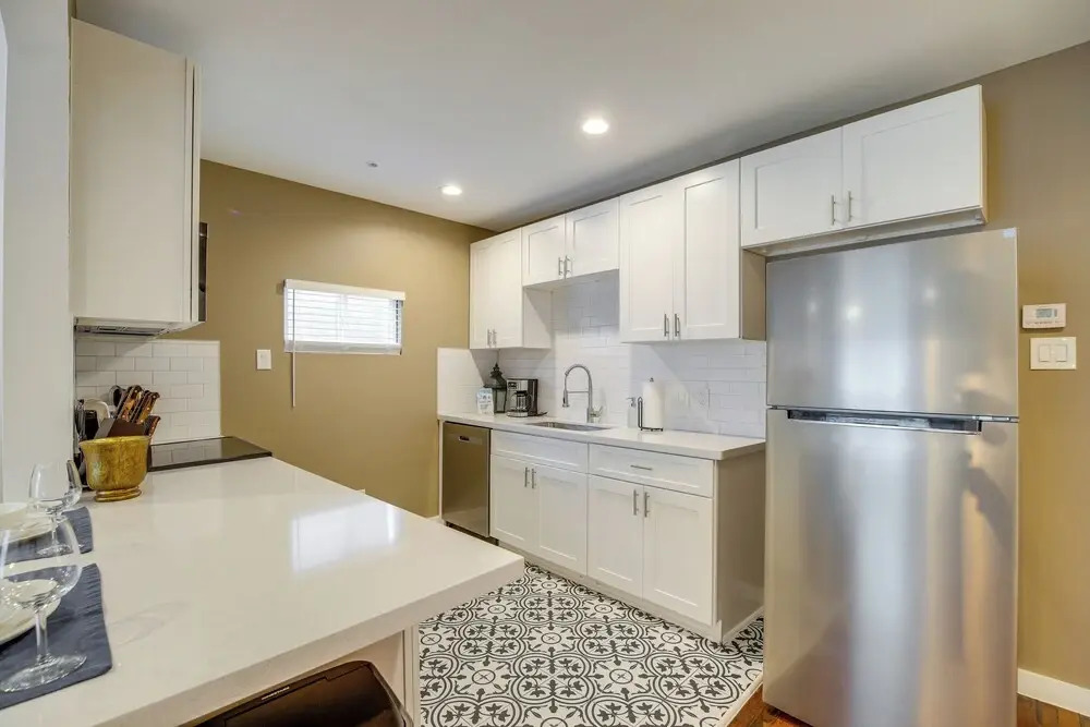 1 Mi to Dtwn, 8 Mi to Nrg! Fourth Ward Apt w/ W&D
