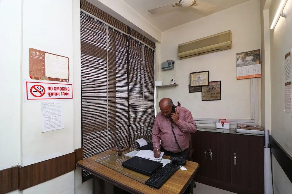 OYO 36432 Hotel Tarang
