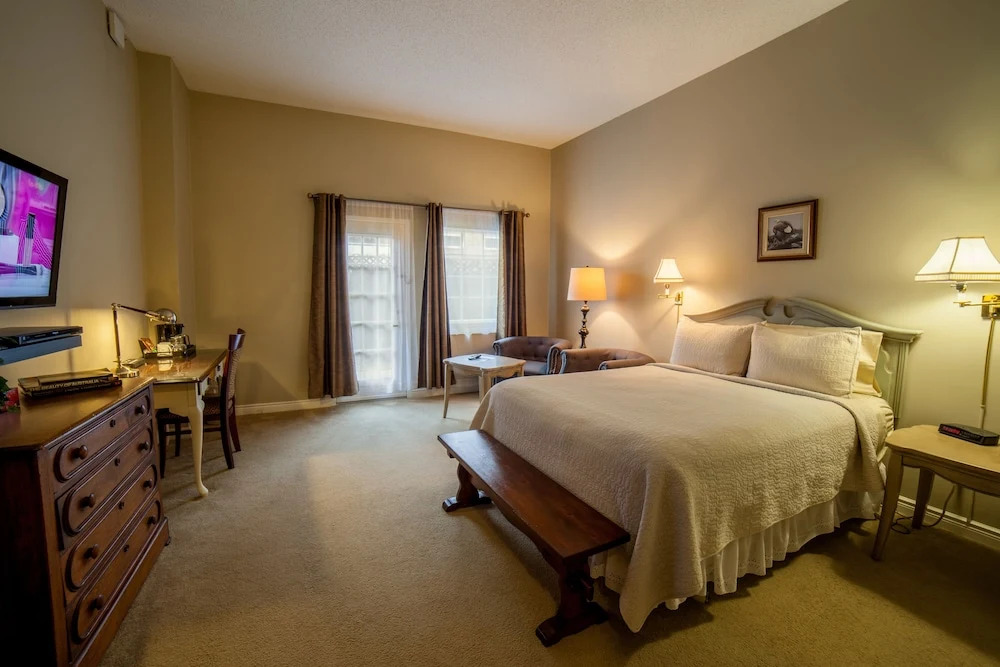 The Woodlawn Inn