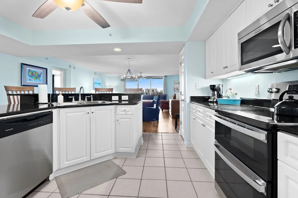 Yacht Club Villas #3-504 4 Bedroom Condo by RedAwning