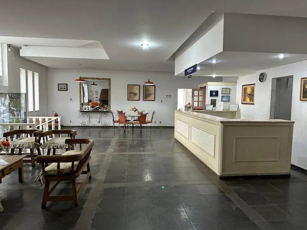 Hotel Platino