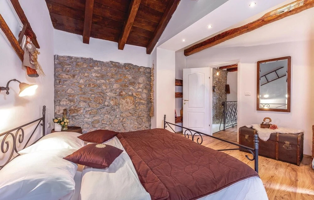 Awesome Home In Novi Vinodolski With Wifi