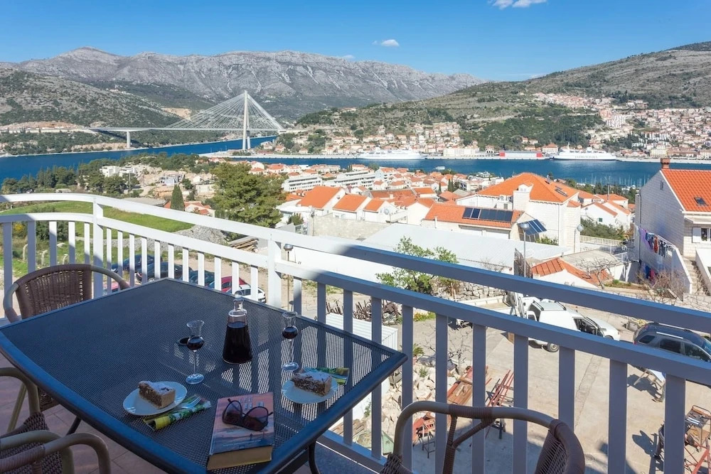 Burum Apartments