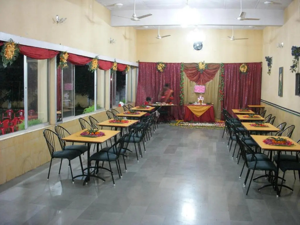 Hotel Grand Barrack