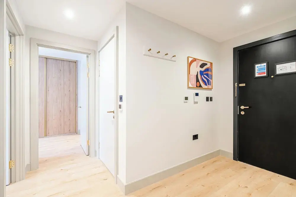Light and Space Retreat