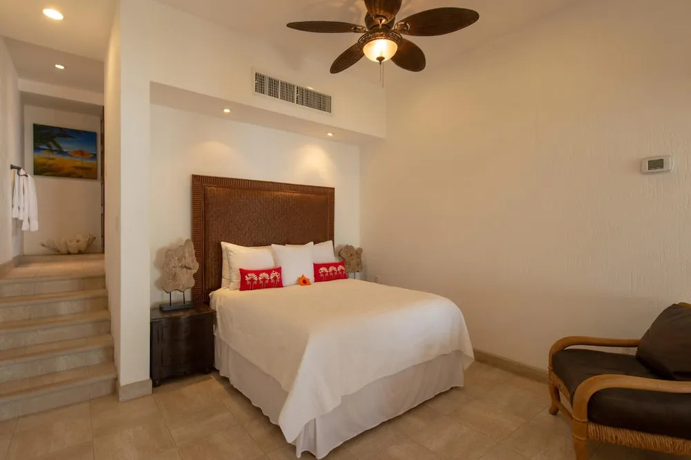 Amazing Oceanfront Villa Near Downtown: Villa Grande