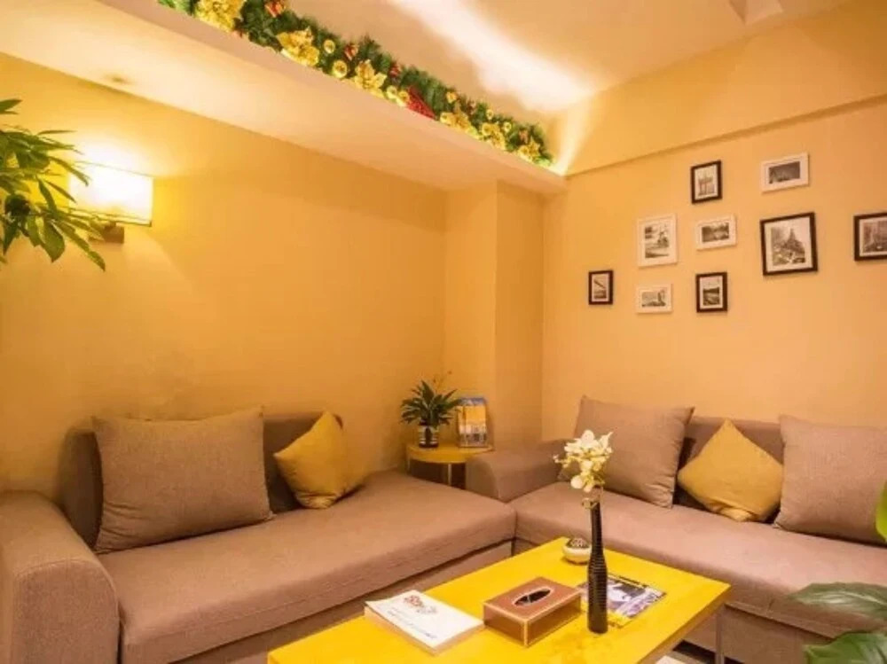 Lansa Holiday Hotel (Xian Bell Tower East Street)