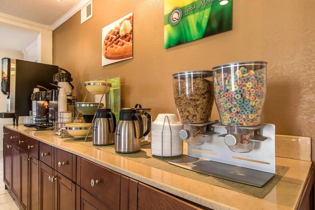 Quality Inn Cleveland North