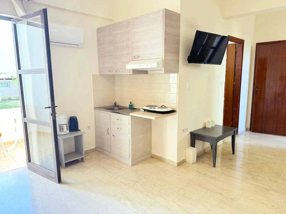 Domenica Apartments