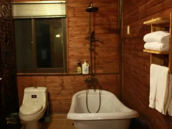 Moganshan Xiaomusen Hot Spring Holiday Home Stay