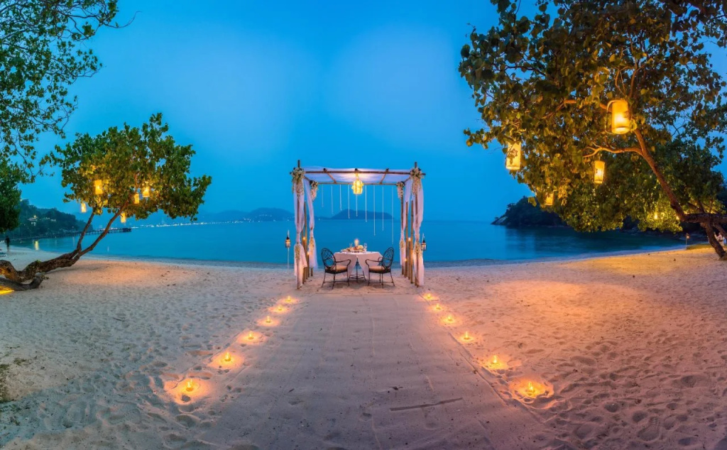 Thavorn Beach Village Resort & Spa Phuket
