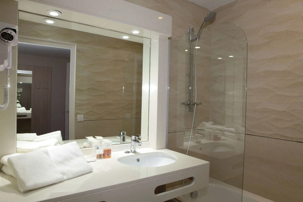 Hôtel Les Trois Roses, Meylan Grenoble