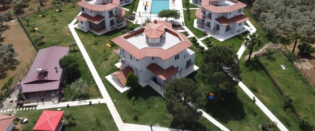 Ayakli Gol Evleri