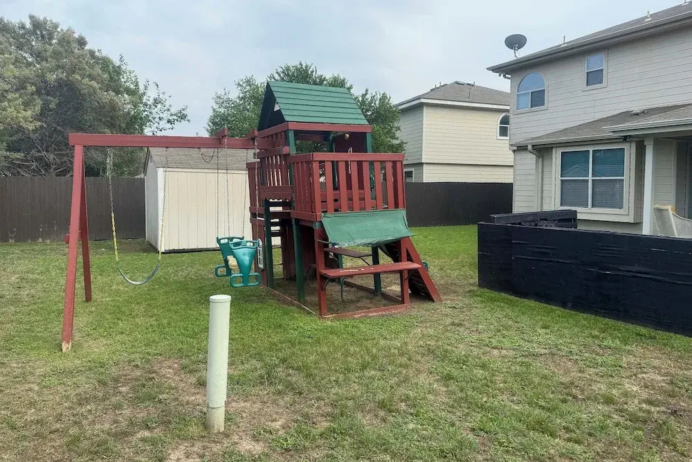 Near Seaworld! Modern Family Home w/ Pool Access