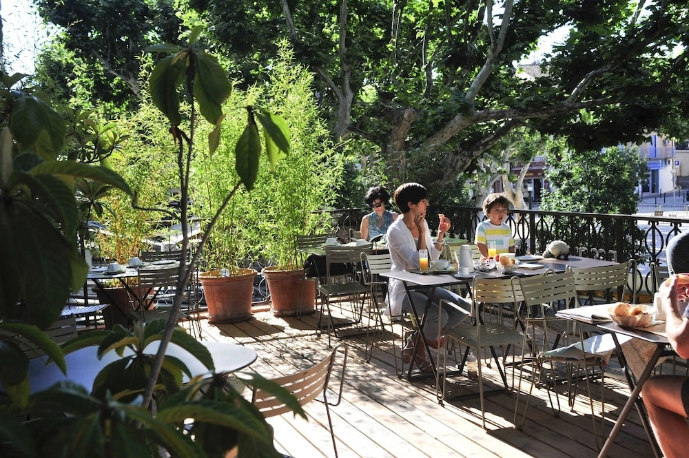 Hotel Burrhus