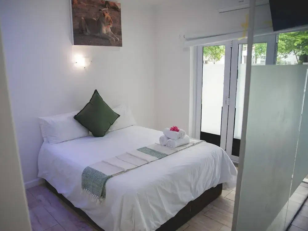 theLAB Luxury Backpackers