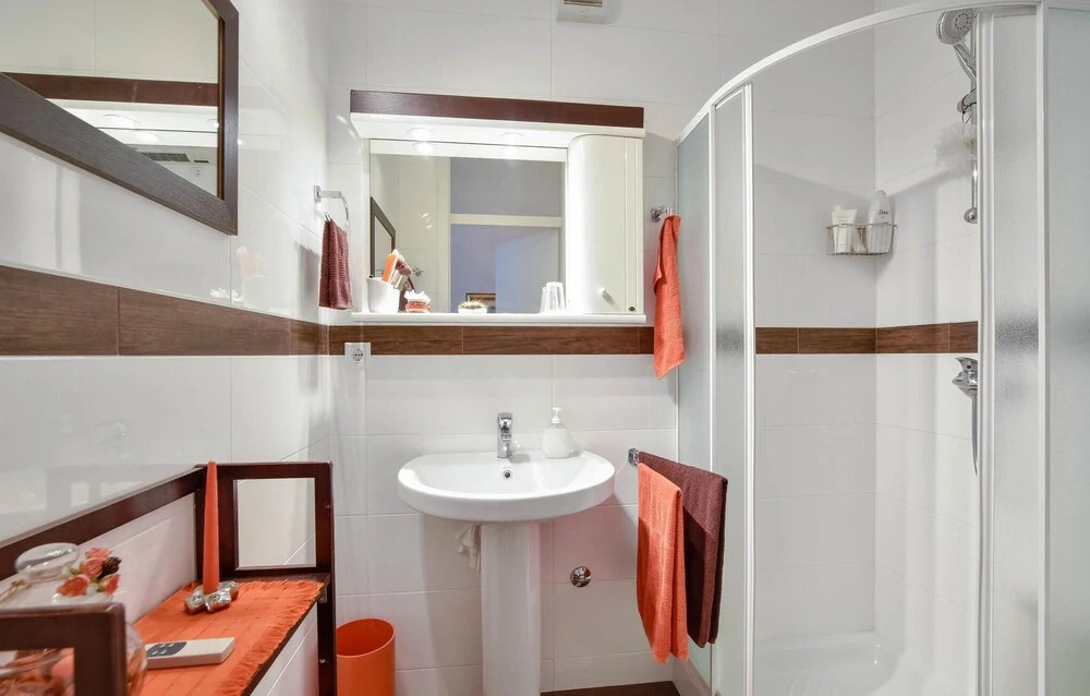 Awesome Home in Kucice with Hot Tub, WiFi & 5 Bedrooms