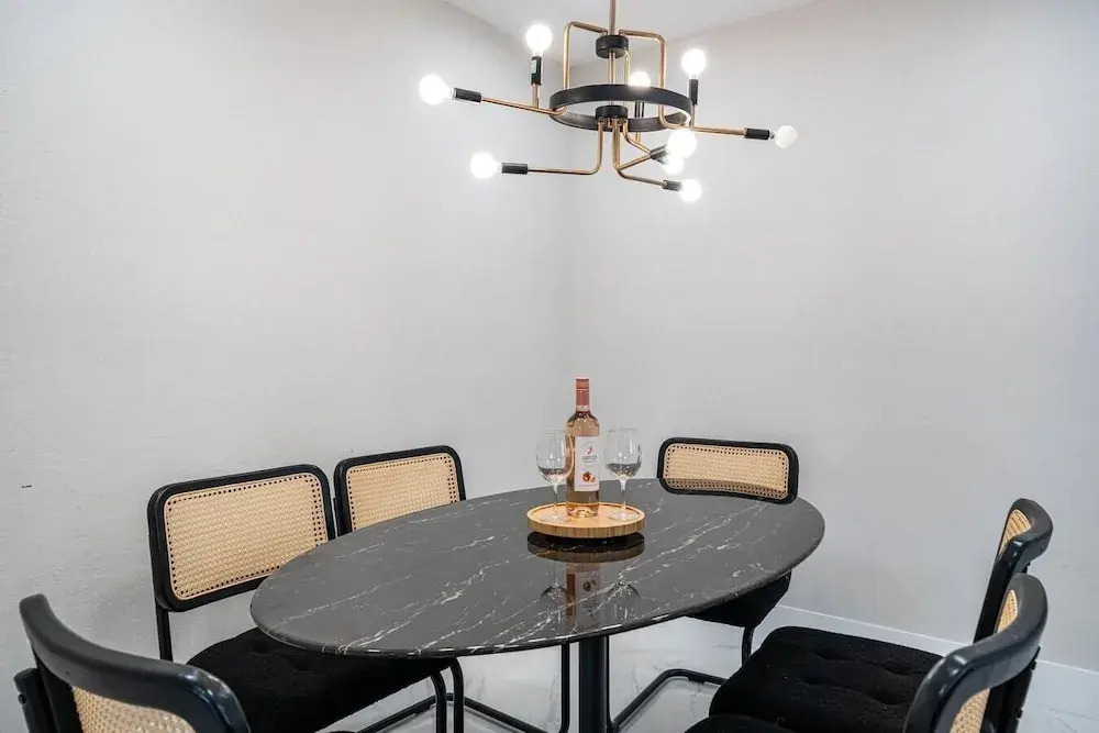 Luxurious 4BR Miami Home With Large Patio & Outdoor Space!
