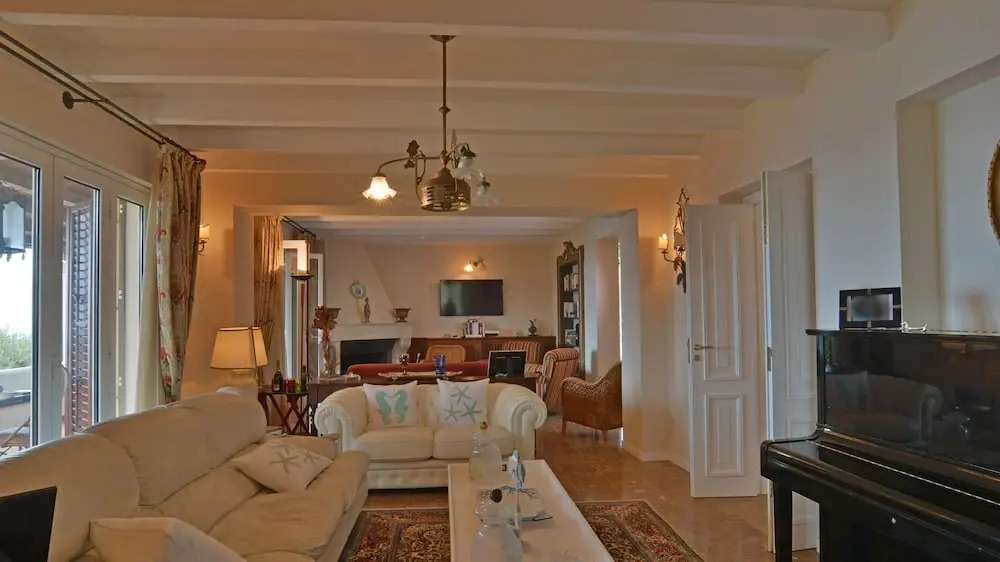 Villa Il Basto 8 by Massimo Villas
