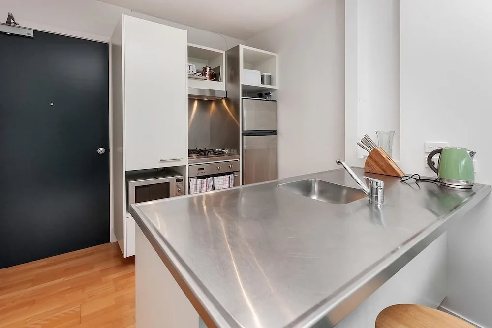 QV Friendly Harbour Apartment - 743