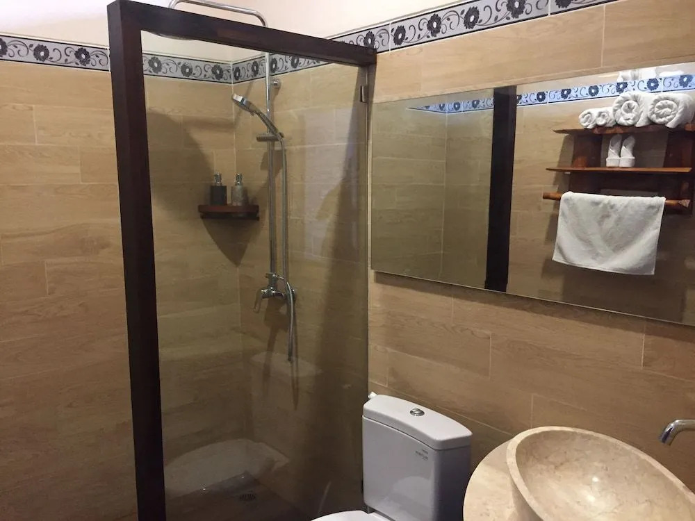 Saka Boutique Hotel