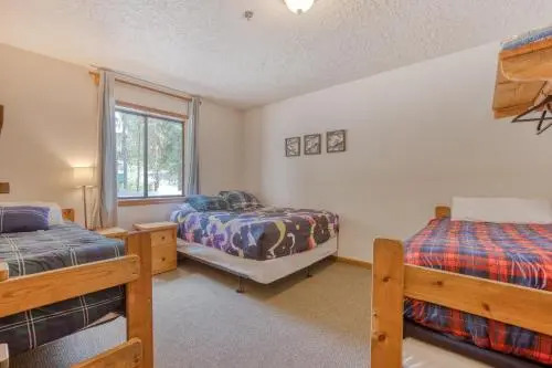 Little Trail Lodge - Unit B