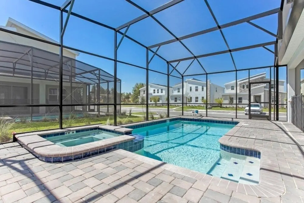 Superior 9 Bed Games Room, Pool Spa Themed Rooms! Home