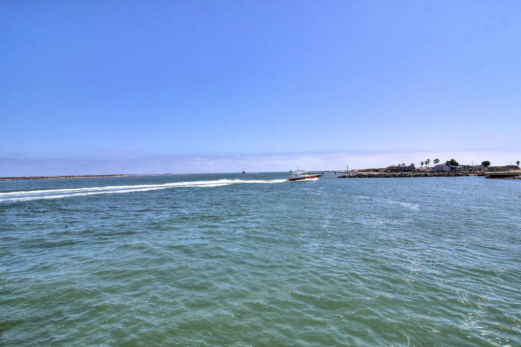 Channelview    105 in Port Aransas
