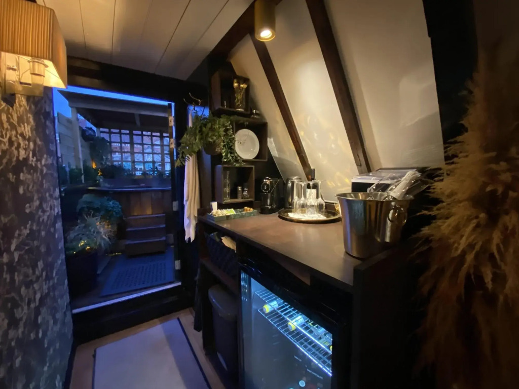 The smallest hotel in Amsterdam