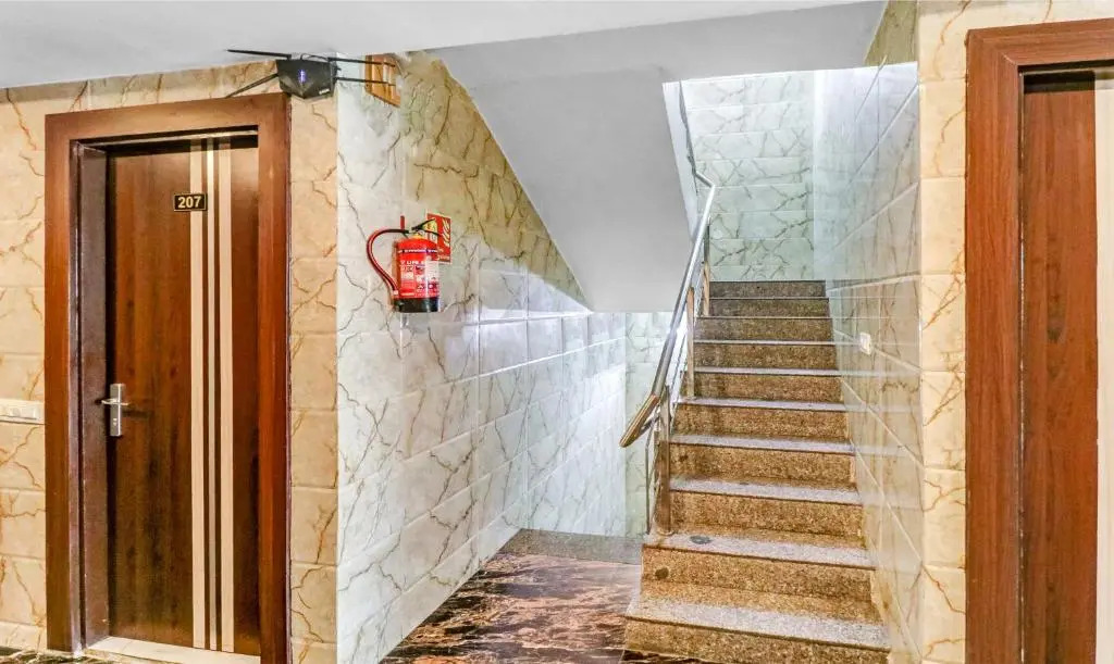 Itsy Hotels Royal Residency