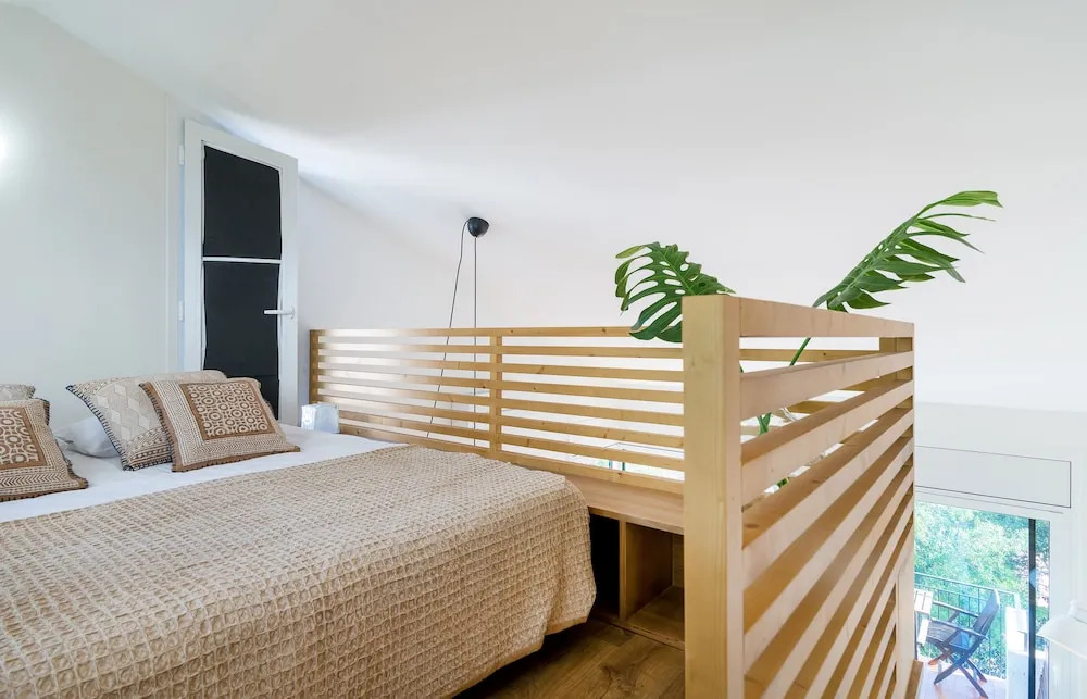 Stylish Sa Riera Apartment, 5 mins walk to Beach