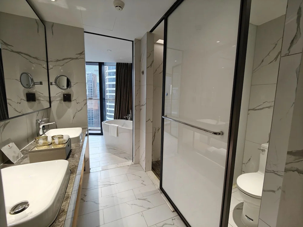 Qianhai Service Apartment