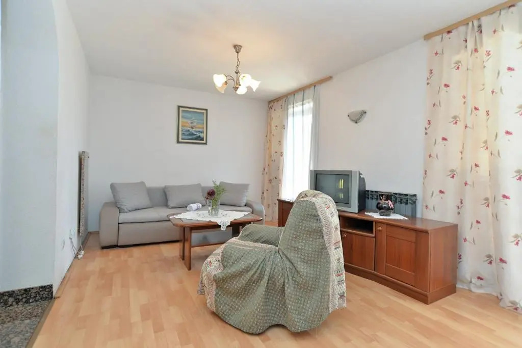 Apartments Ivanka 378