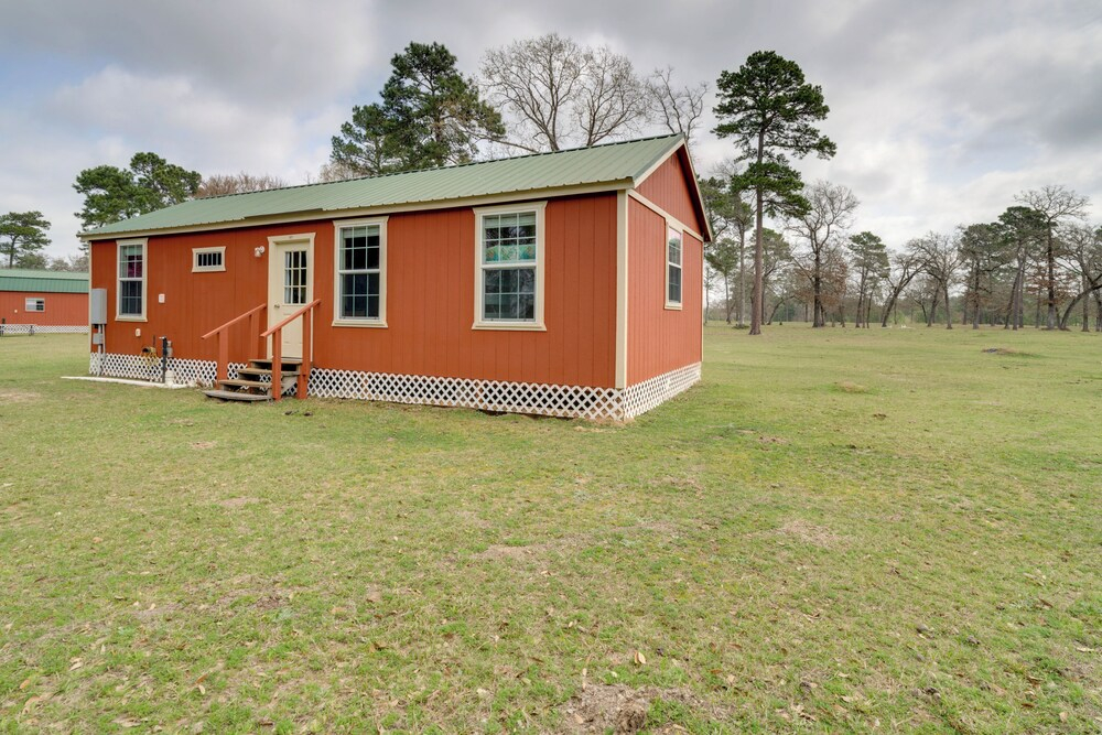 Tranquil Plantersville Cabin: Farm Animals On-site