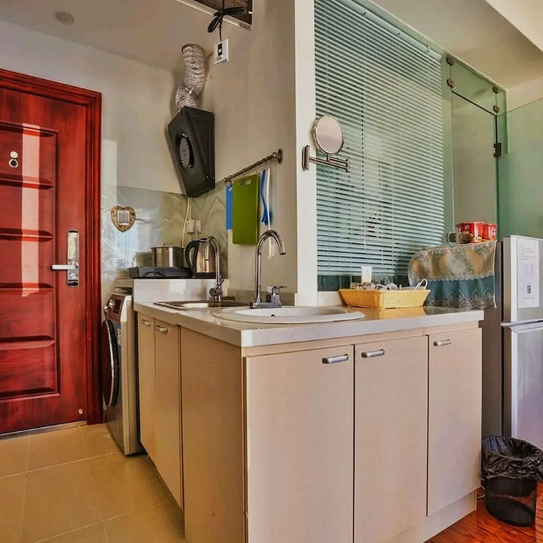 Changjiang Dong Rusian Street Apartment